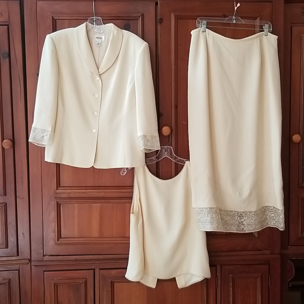 100% silk 3 piece dress suit by Talbots